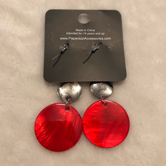 Paparazzi Opulently oasis red earrings - Picture 2 of 2